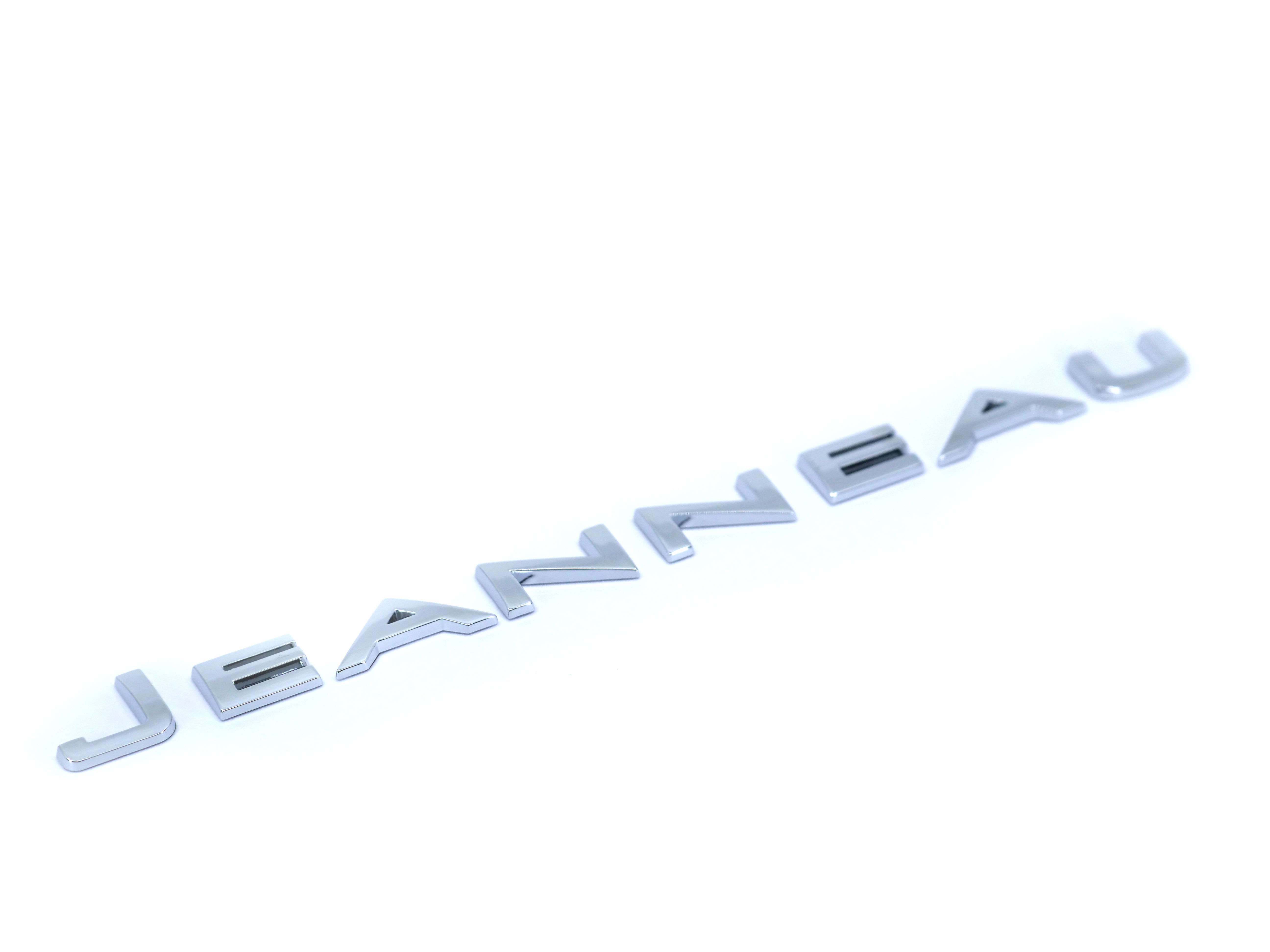 Chrome JEANNEAU logo